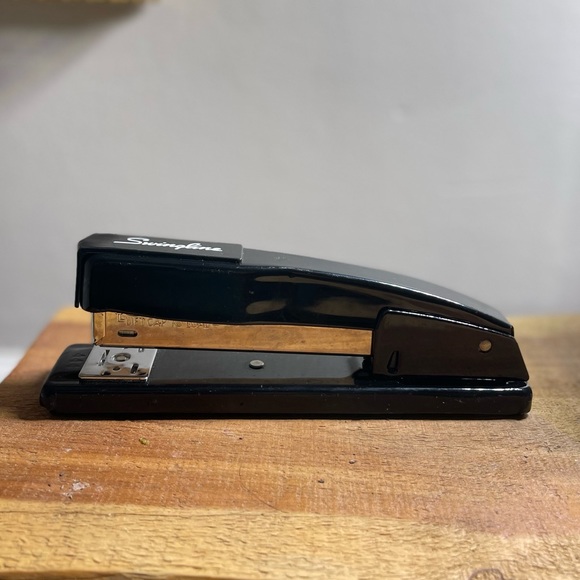 Swingline Other - Old School Swingline Black Metal Classic Stapler -